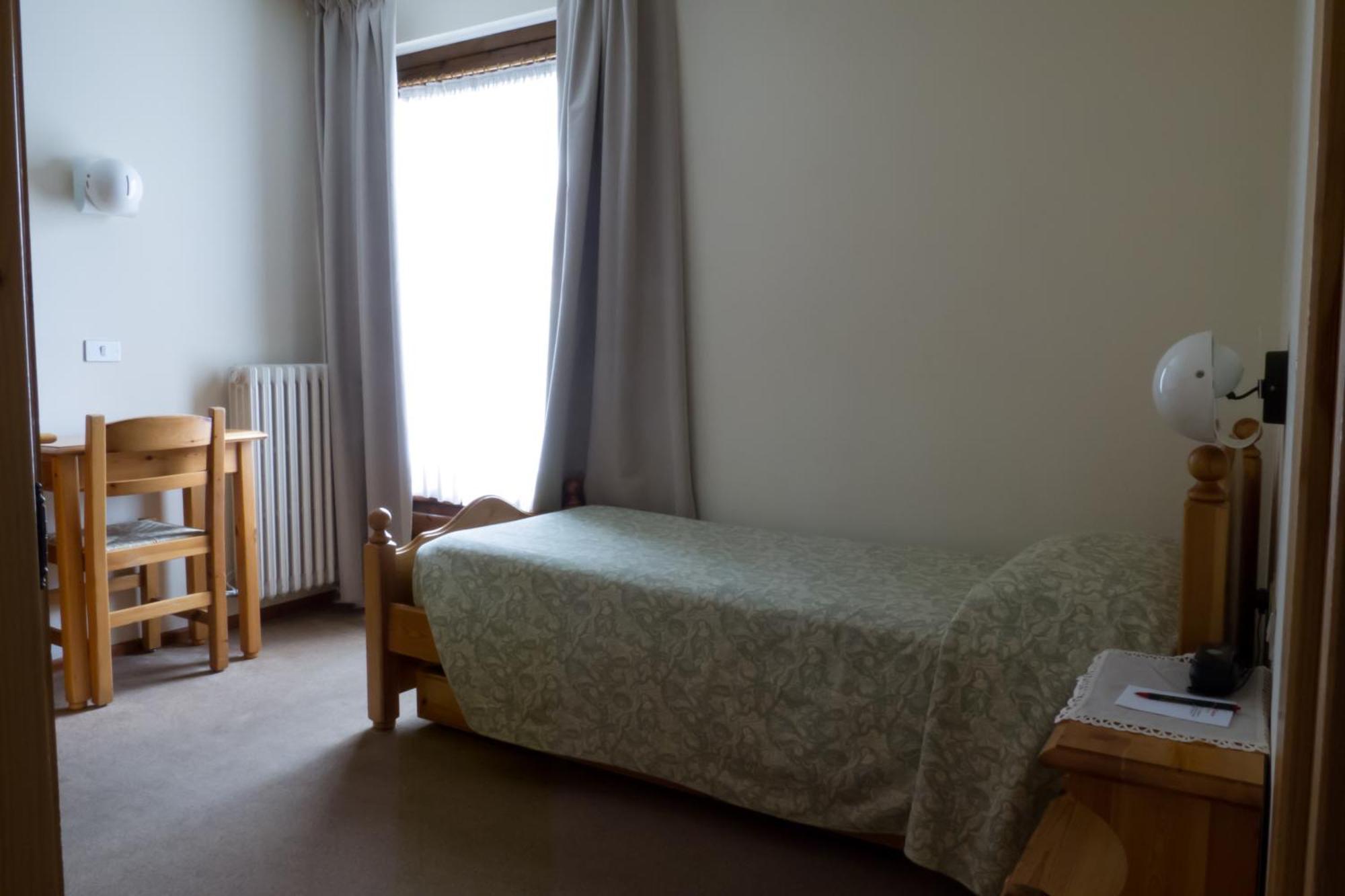Hotel Valdotain Villeneuve Zewnętrze zdjęcie