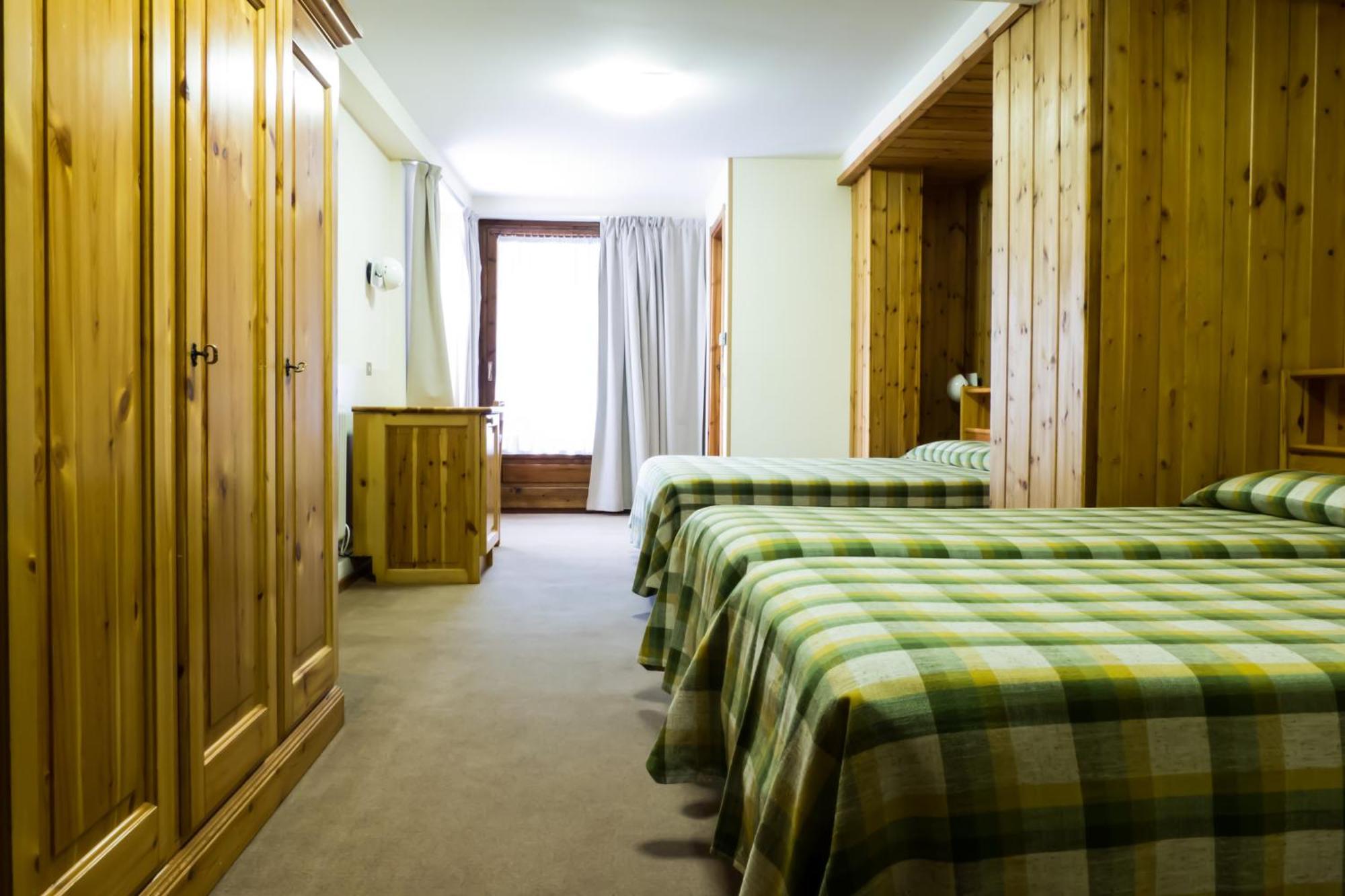 Hotel Valdotain Villeneuve Zewnętrze zdjęcie