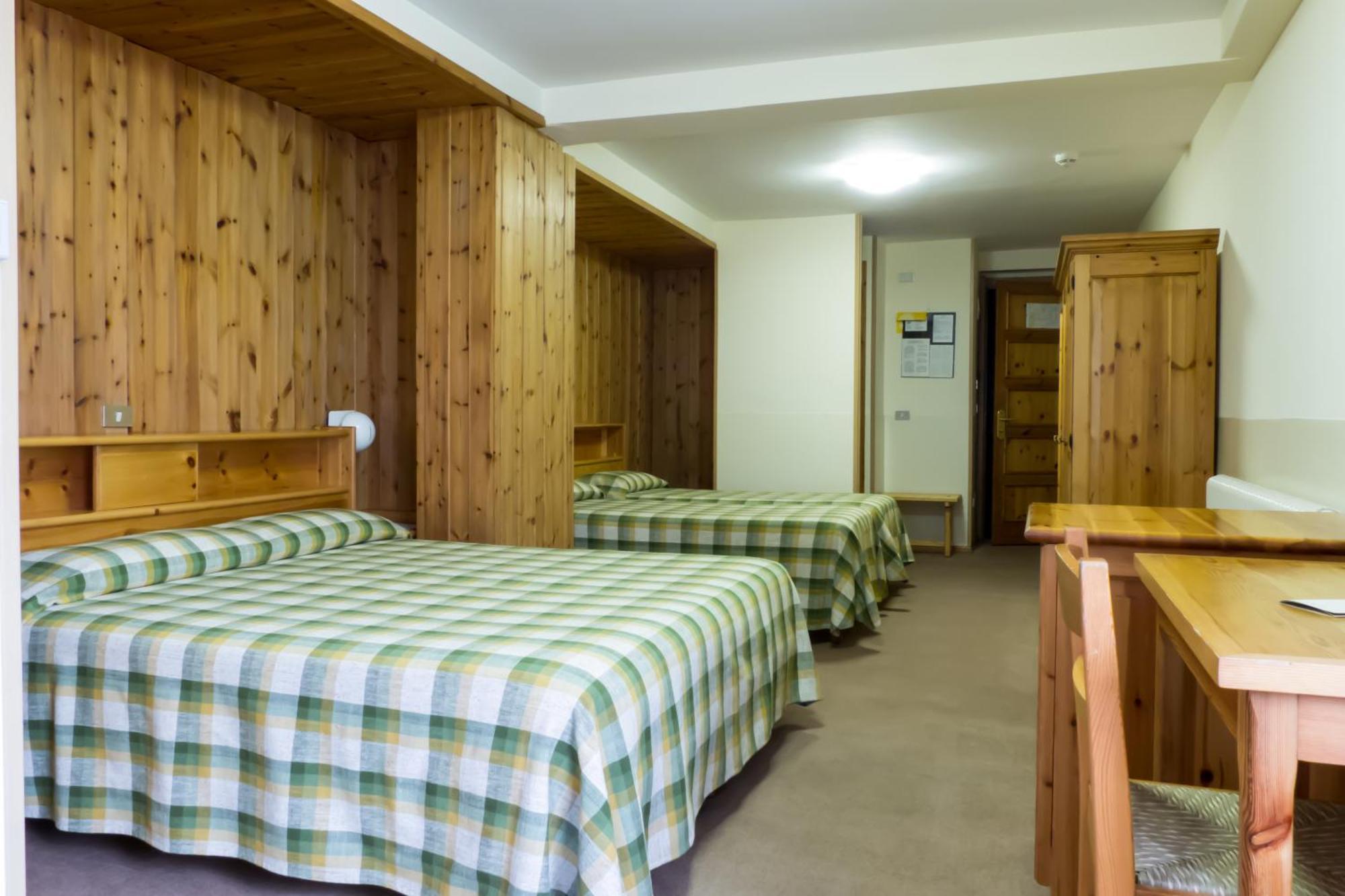 Hotel Valdotain Villeneuve Zewnętrze zdjęcie