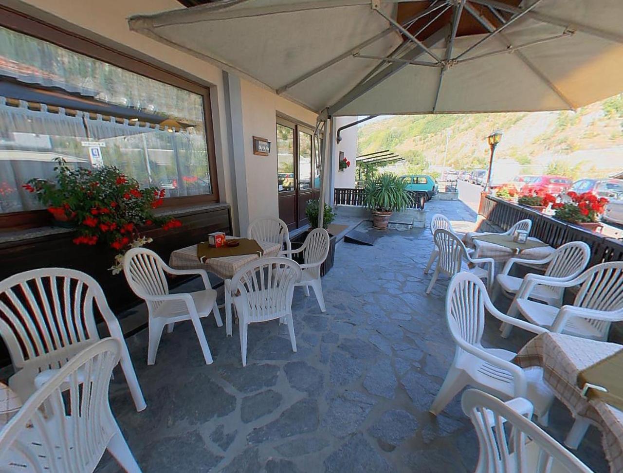 Hotel Valdotain Villeneuve Zewnętrze zdjęcie