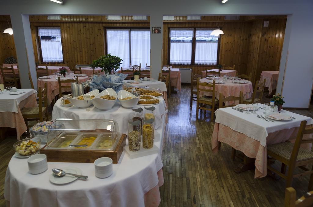 Hotel Valdotain Villeneuve Zewnętrze zdjęcie
