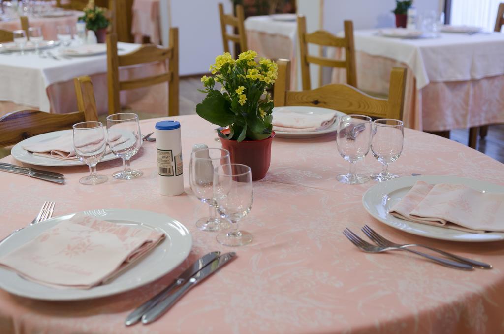 Hotel Valdotain Villeneuve Zewnętrze zdjęcie