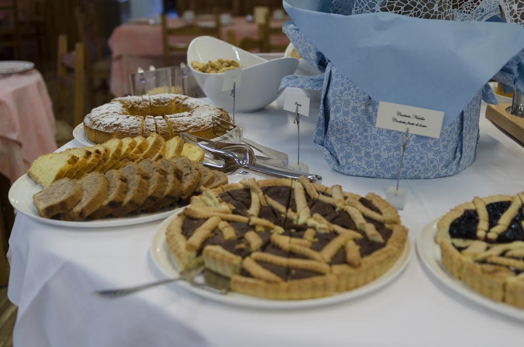 Hotel Valdotain Villeneuve Zewnętrze zdjęcie
