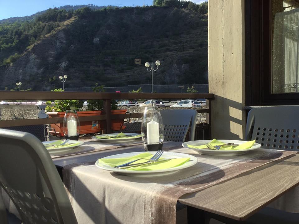 Hotel Valdotain Villeneuve Zewnętrze zdjęcie