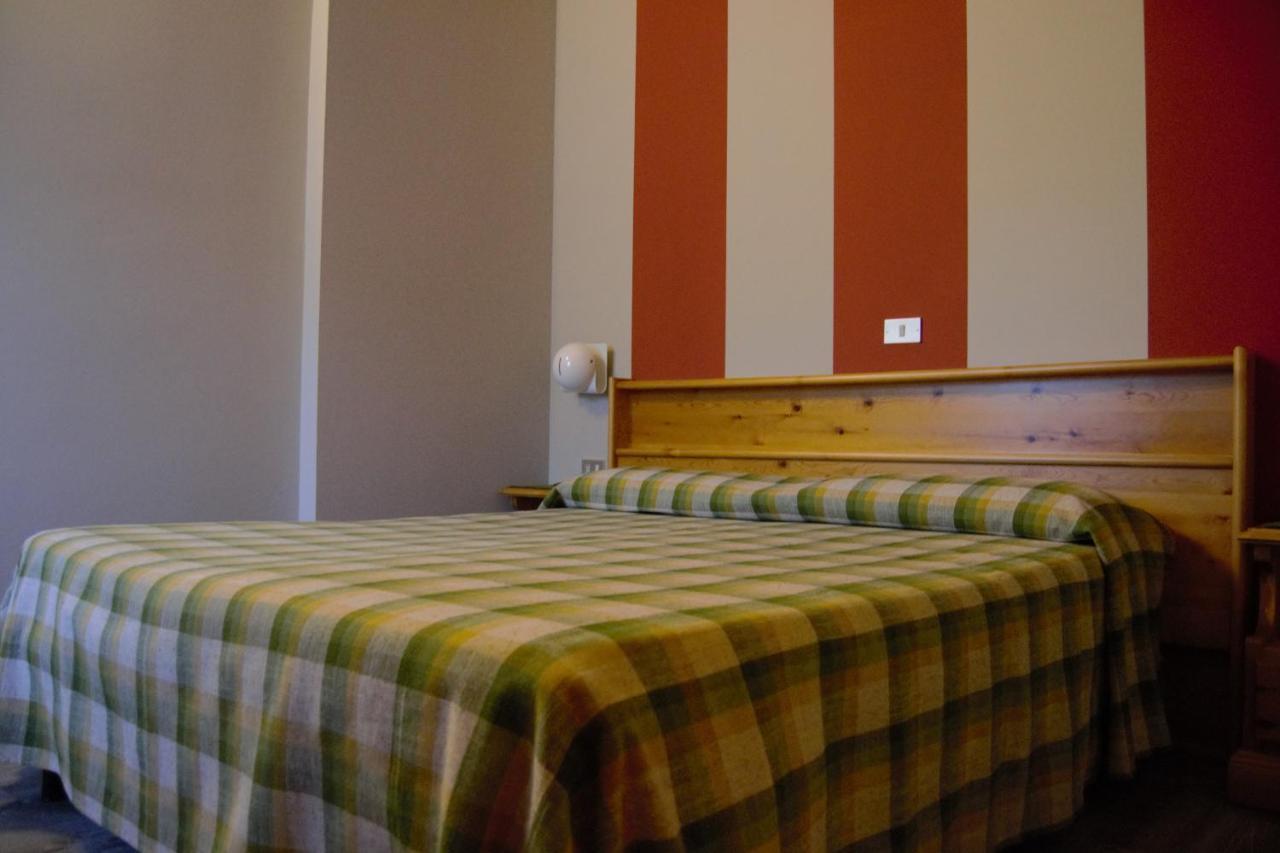 Hotel Valdotain Villeneuve Zewnętrze zdjęcie